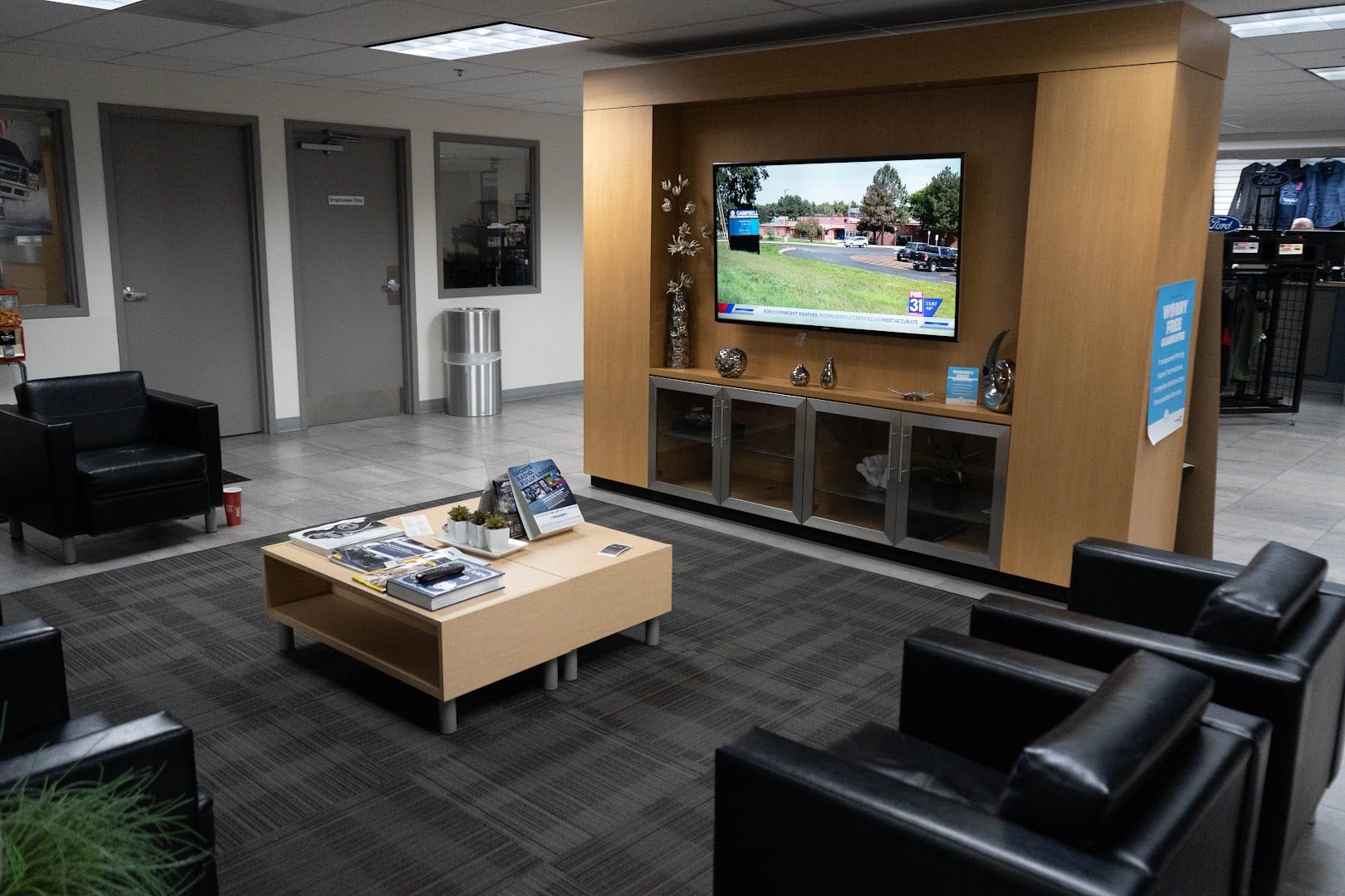 AutoNation Ford Arapahoe Service Center, photo 2