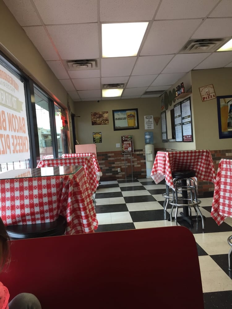 Mario's Pizza Tucson, photo 2