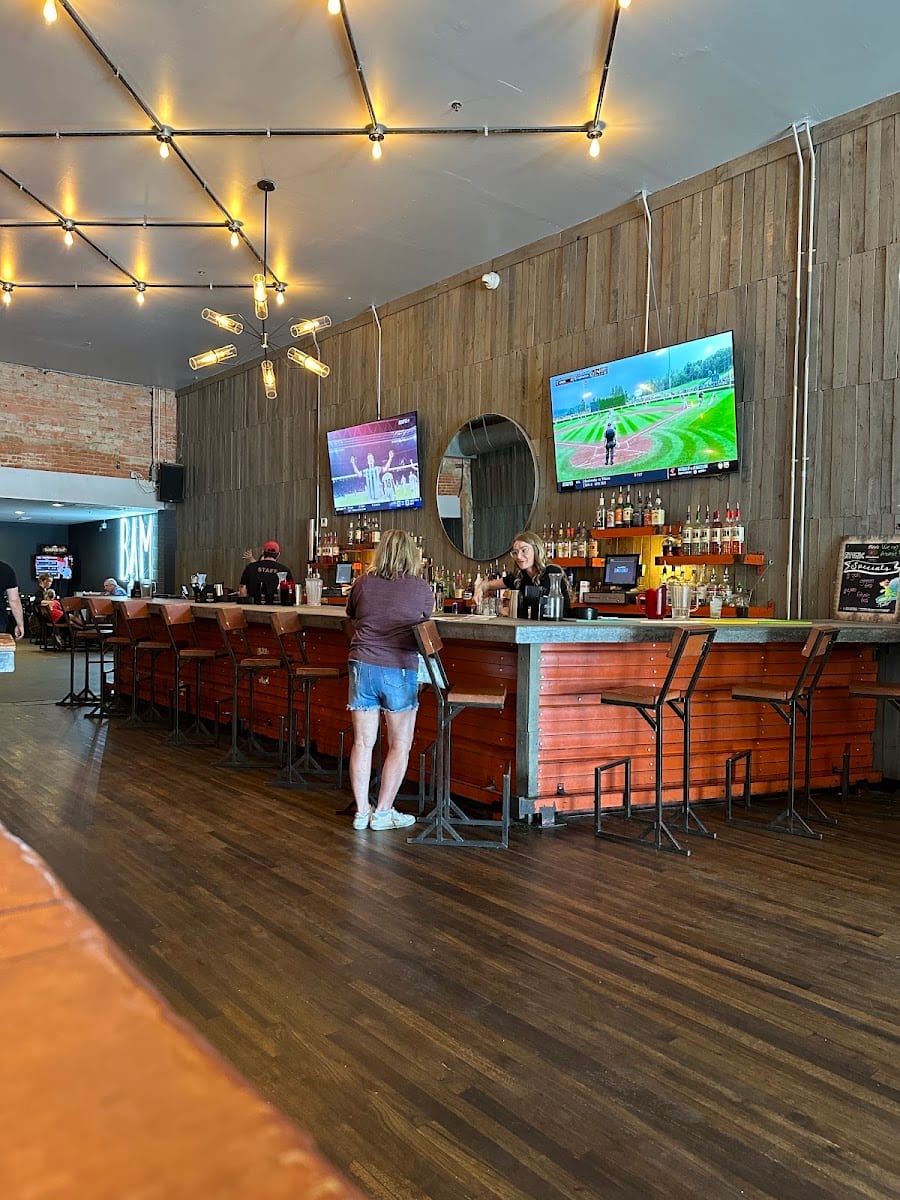 Atomic Lounge & Pizza Kitchen, photo 2