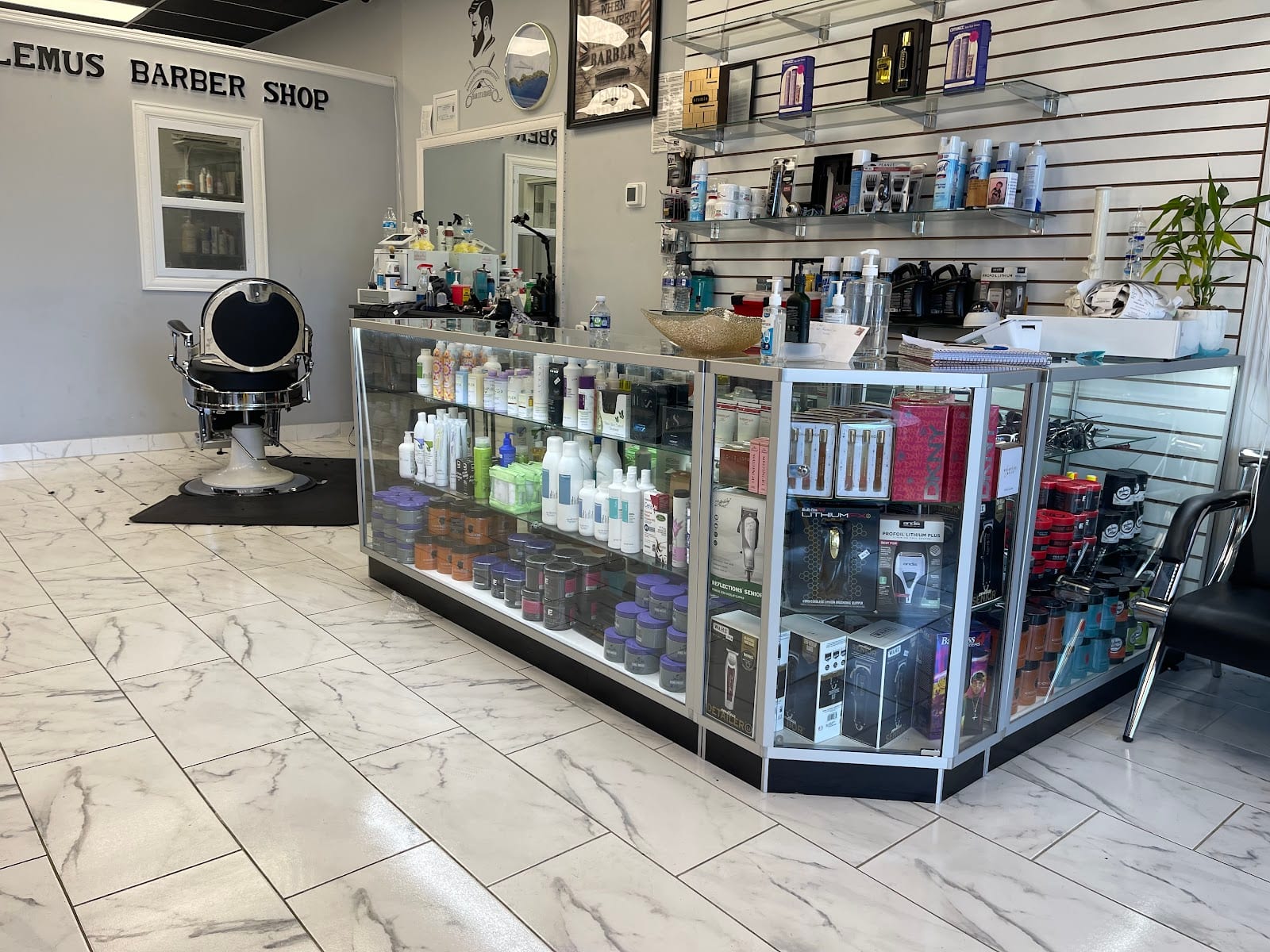 Lemus barber shop #2, photo 3