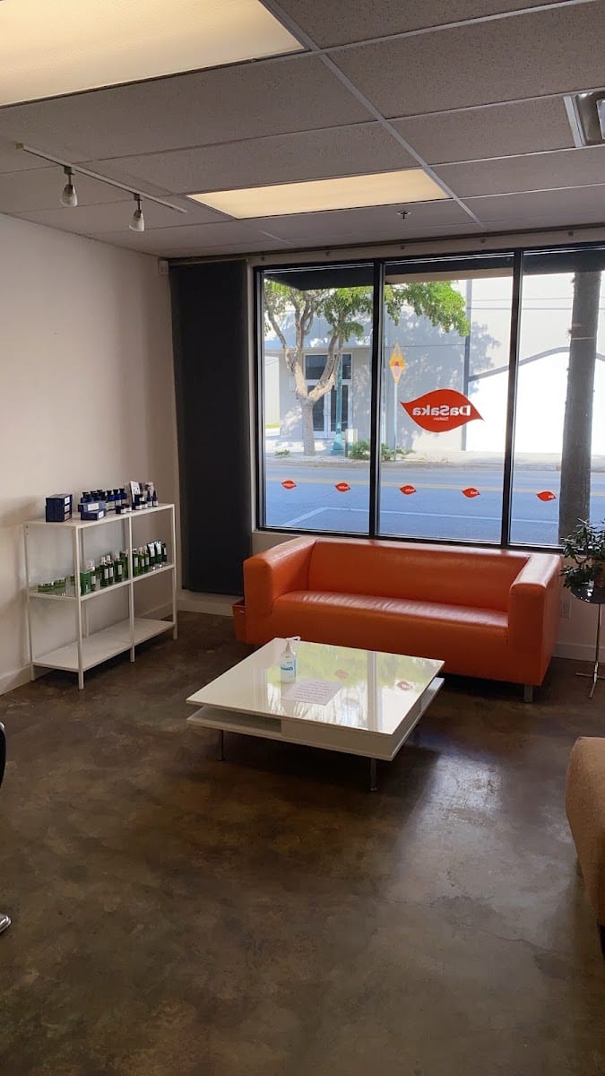 DaSaka Salon