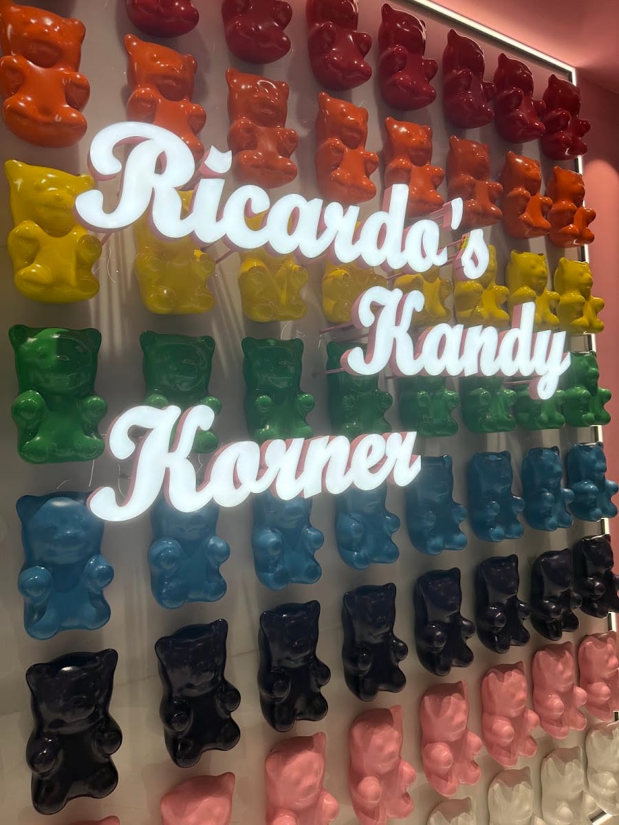 Ricardo’s Kandy Korner -Toronto Eaton Centre, photo 3