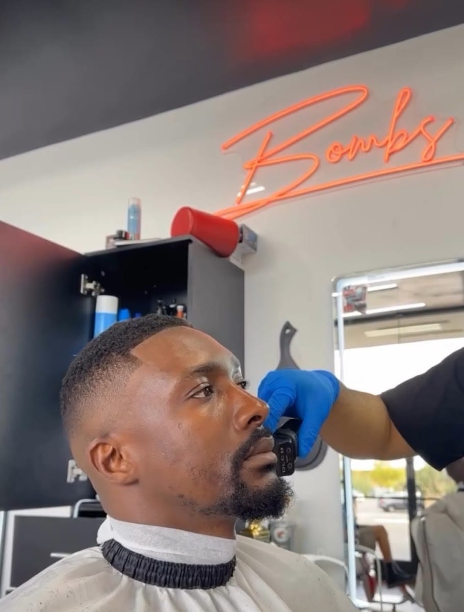 Bombs Barbershop, photo 4