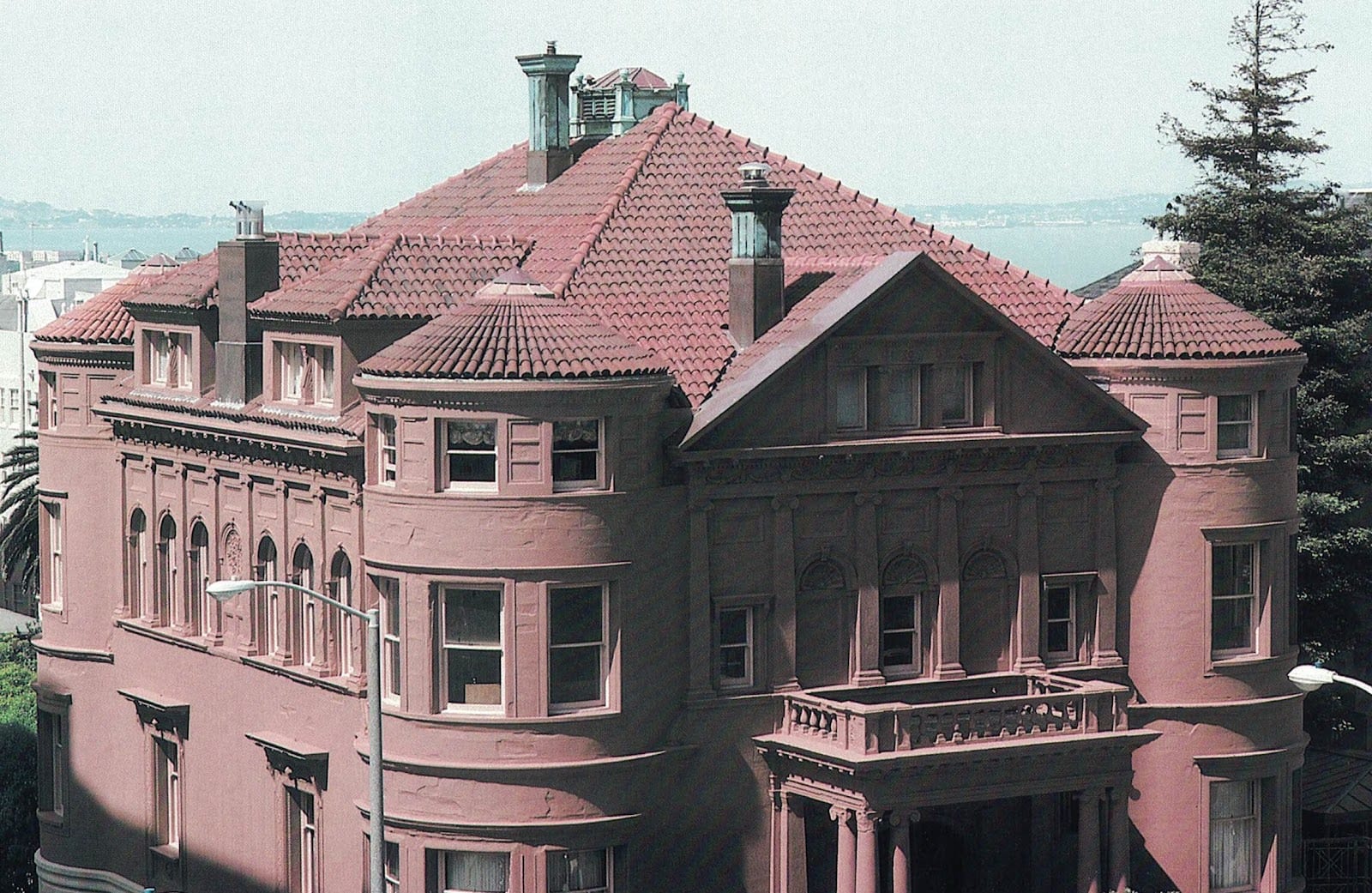 Standard Roofing, LLC