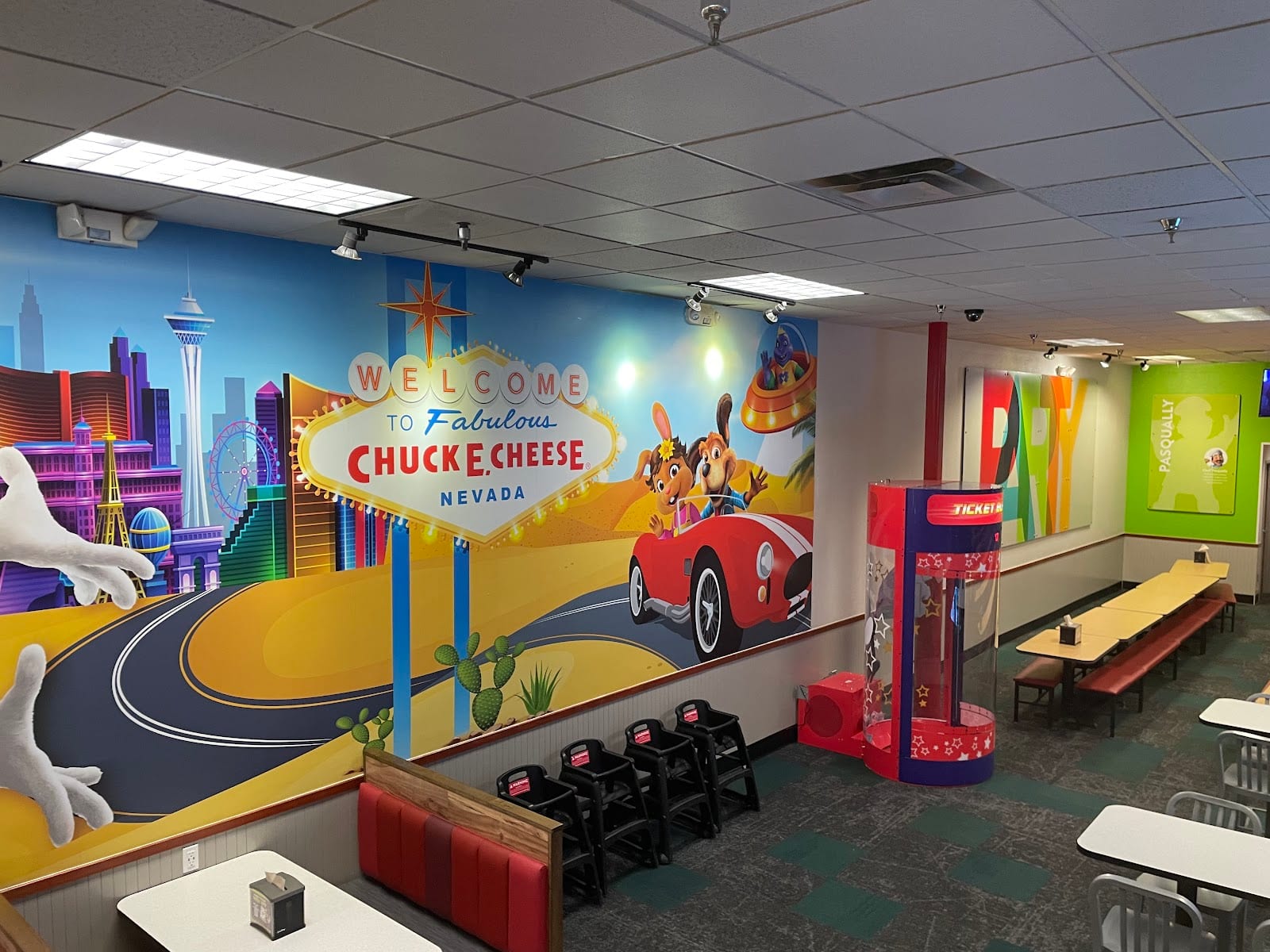 Chuck E. Cheese