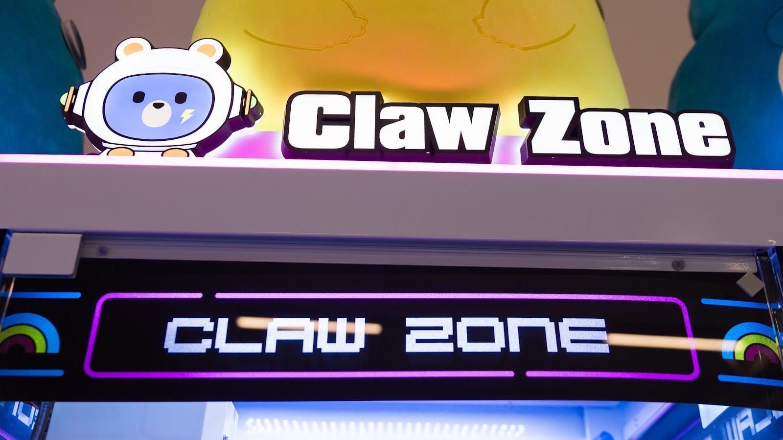Claw Zone, photo 2
