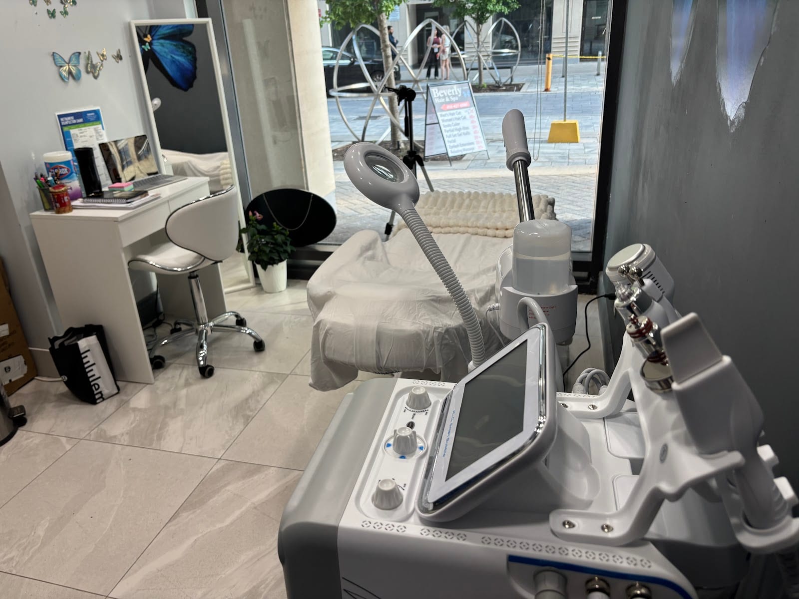 Royal Esthetic Clinic
