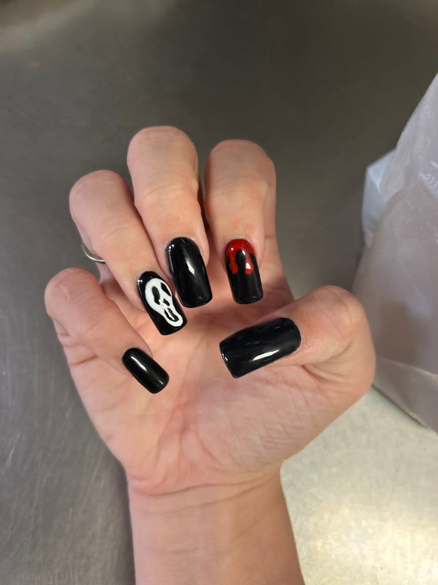 Nails By Tiffany