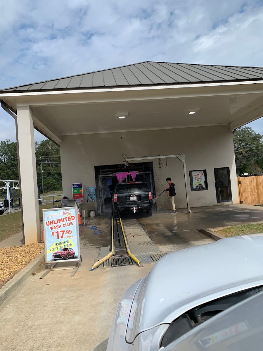 Rich's Car Wash - Celeste Rd