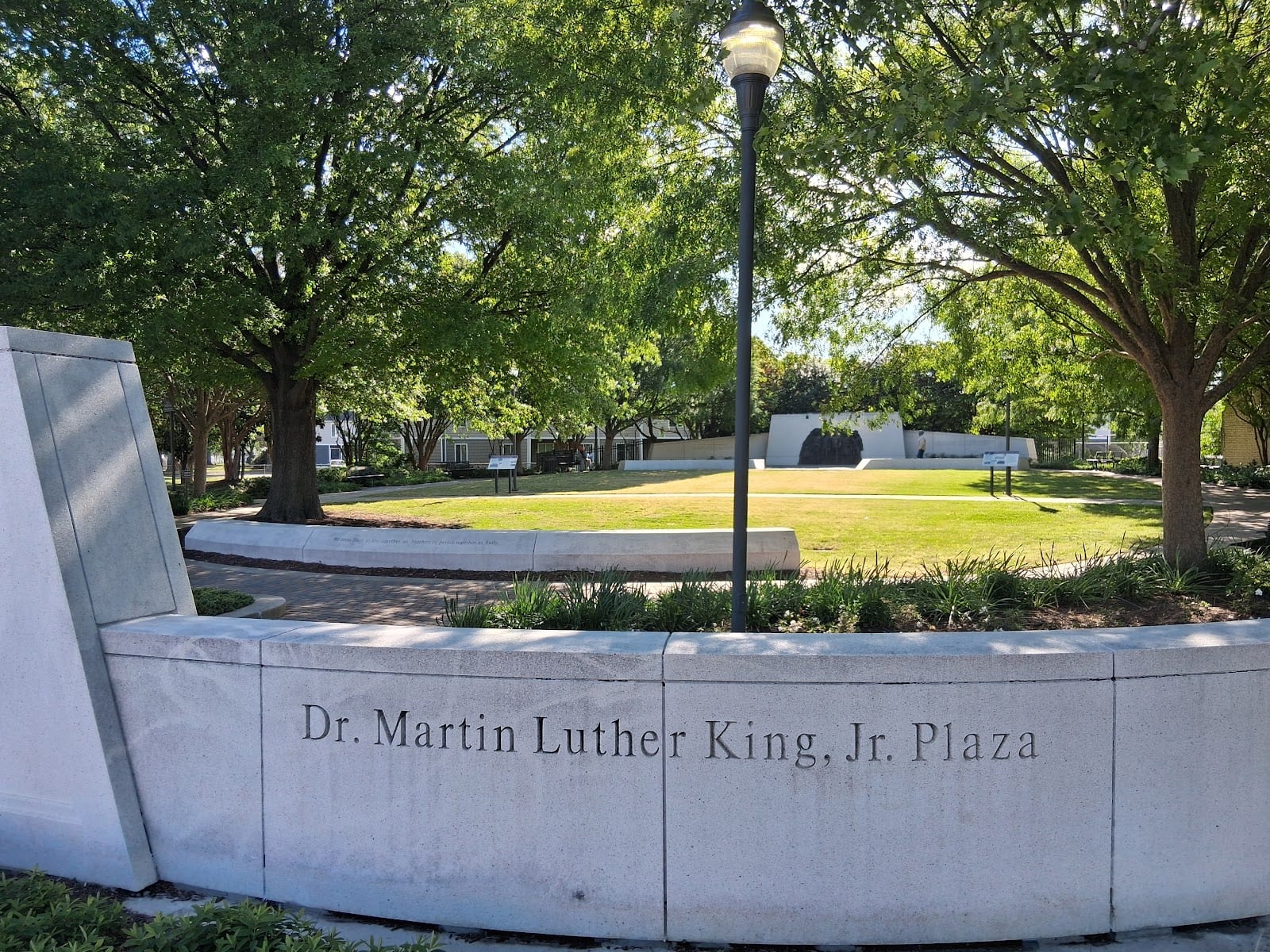 Doctor Martin Luther King Junior Plaza, photo 2