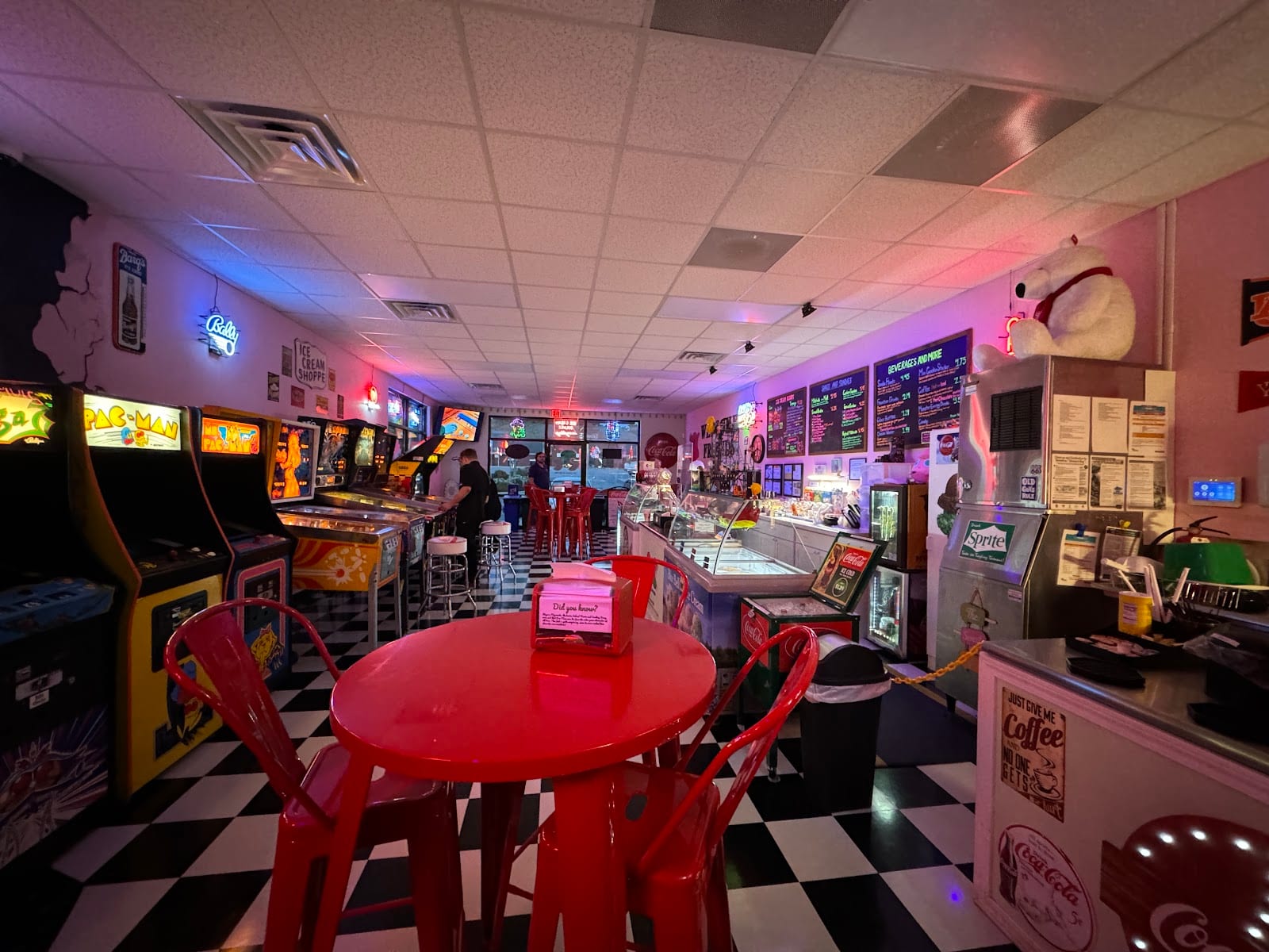 C & C Ice Cream and Arcade, photo 3