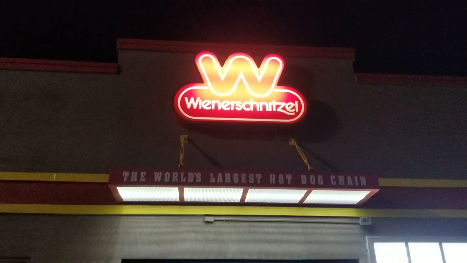 Wienerschnitzel, photo 2