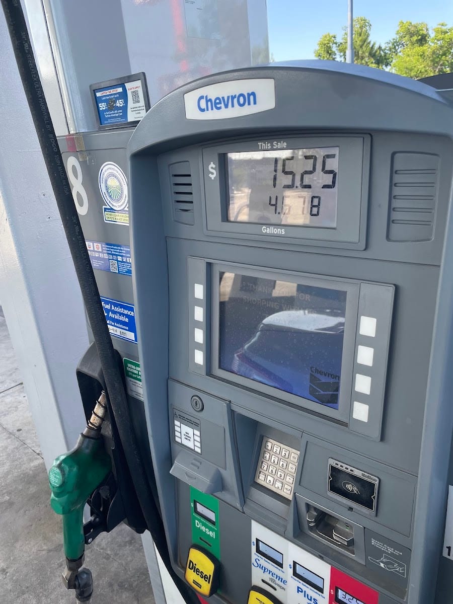 Chevron, photo 3