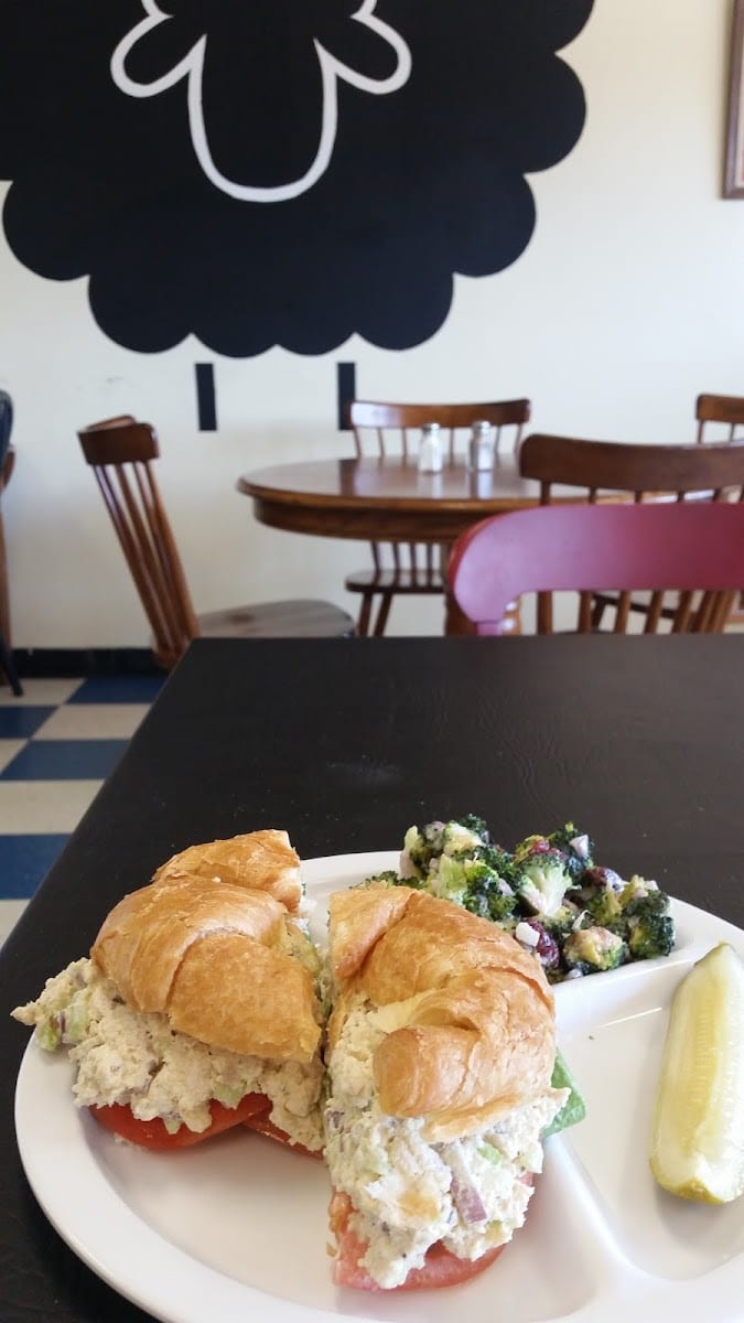 Black Sheep Cafe & Catering