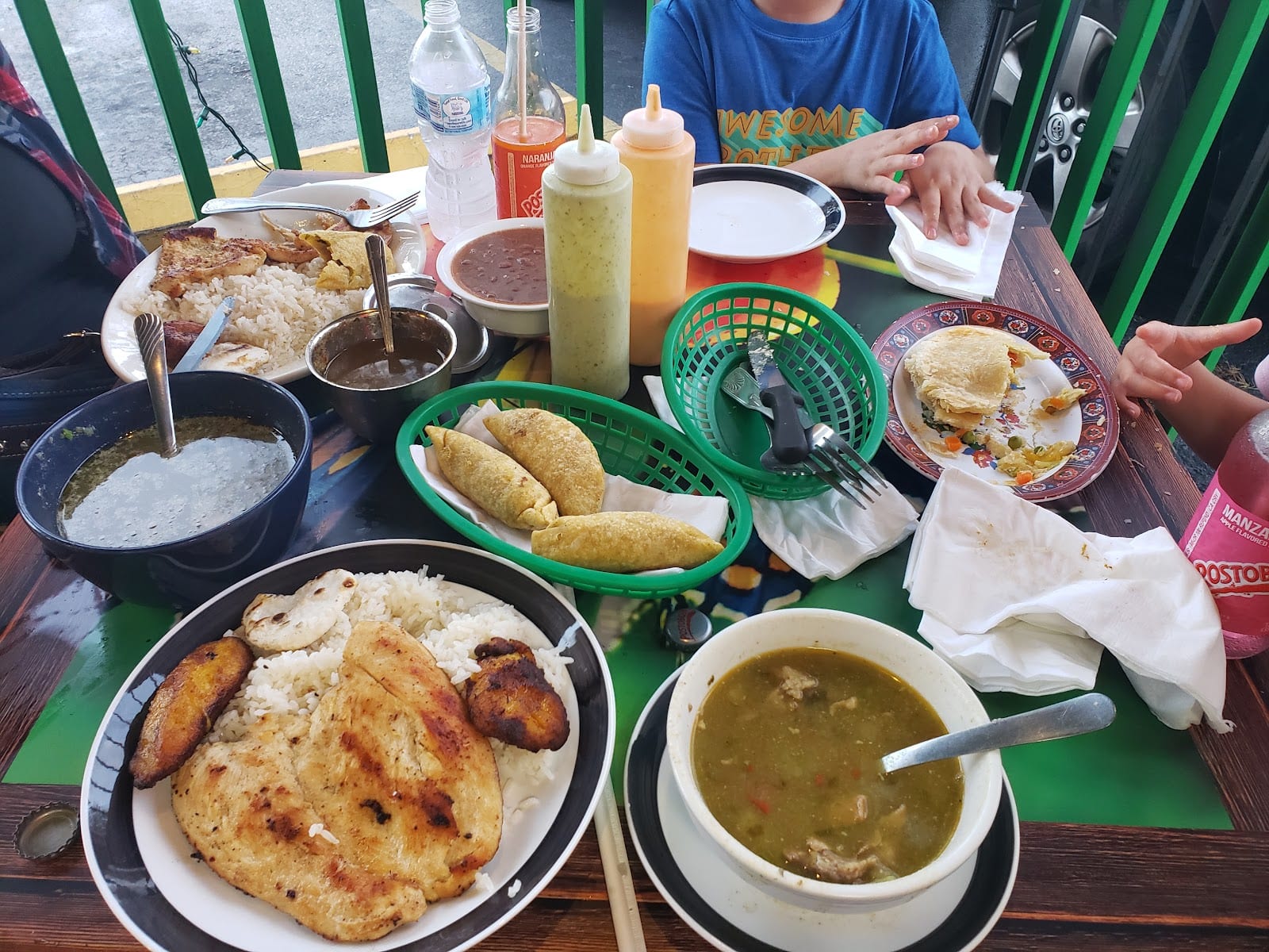 La Montaña Restaurant & Bakery