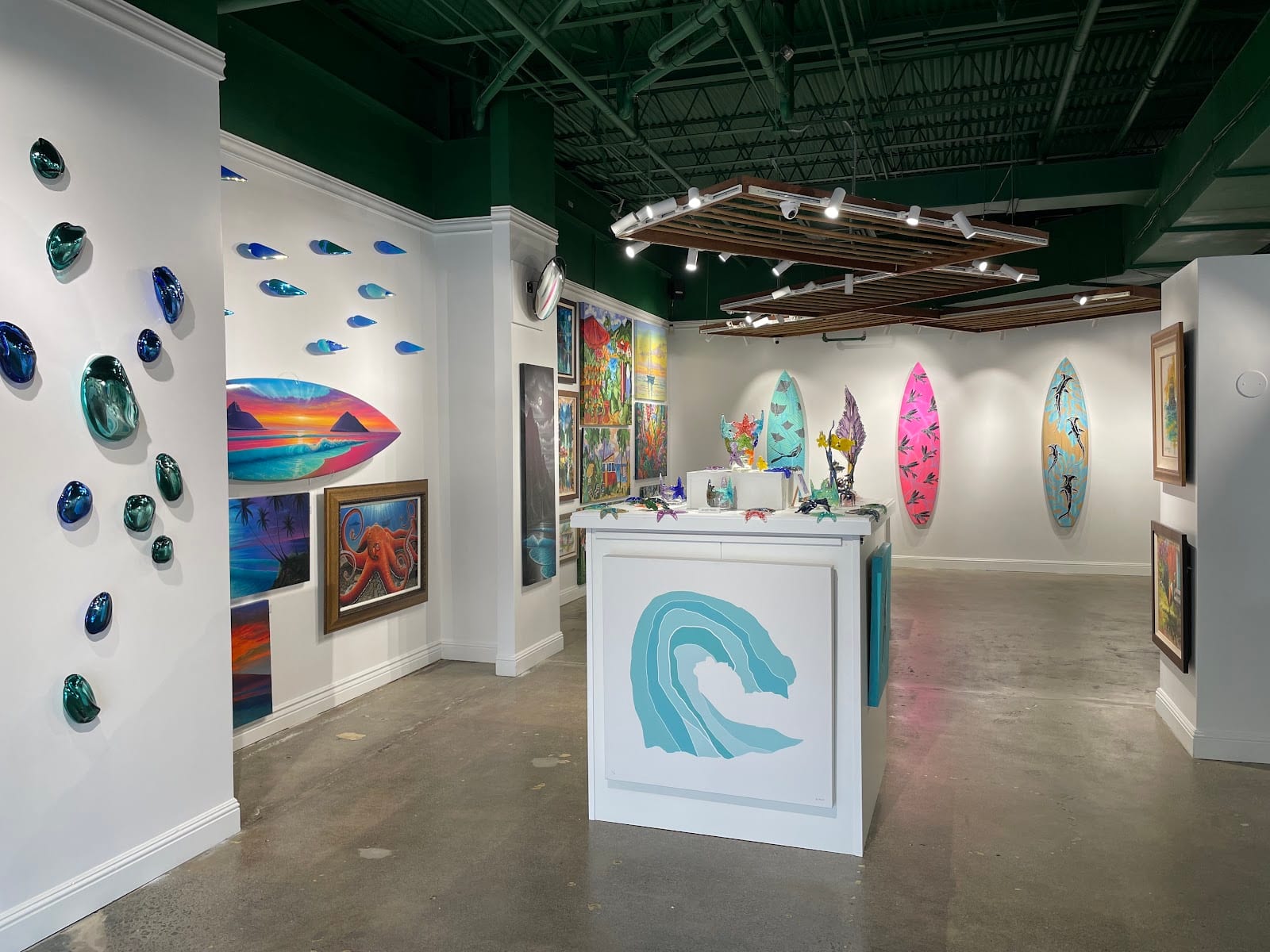 Aesthetic Hawaii Gallery Kailua, photo 2