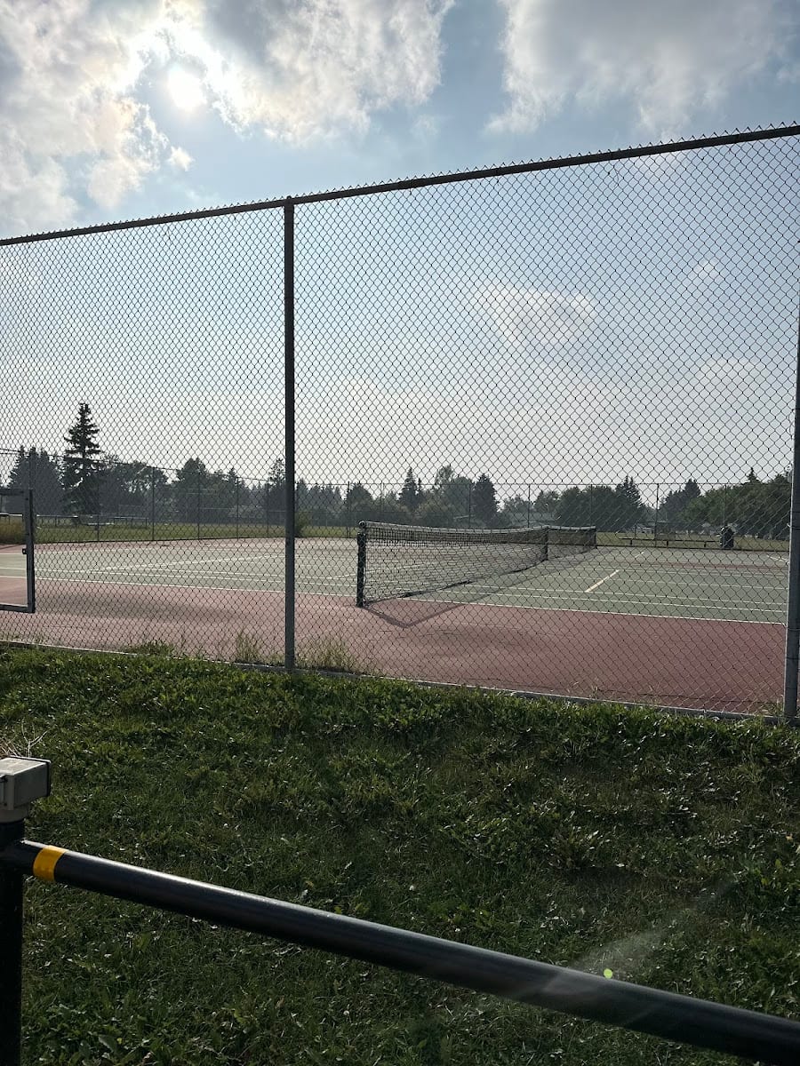 Clover Bar Tennis Courts, photo 3