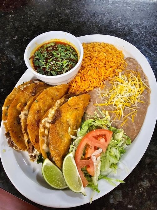 Nina's Taqueria, photo 4