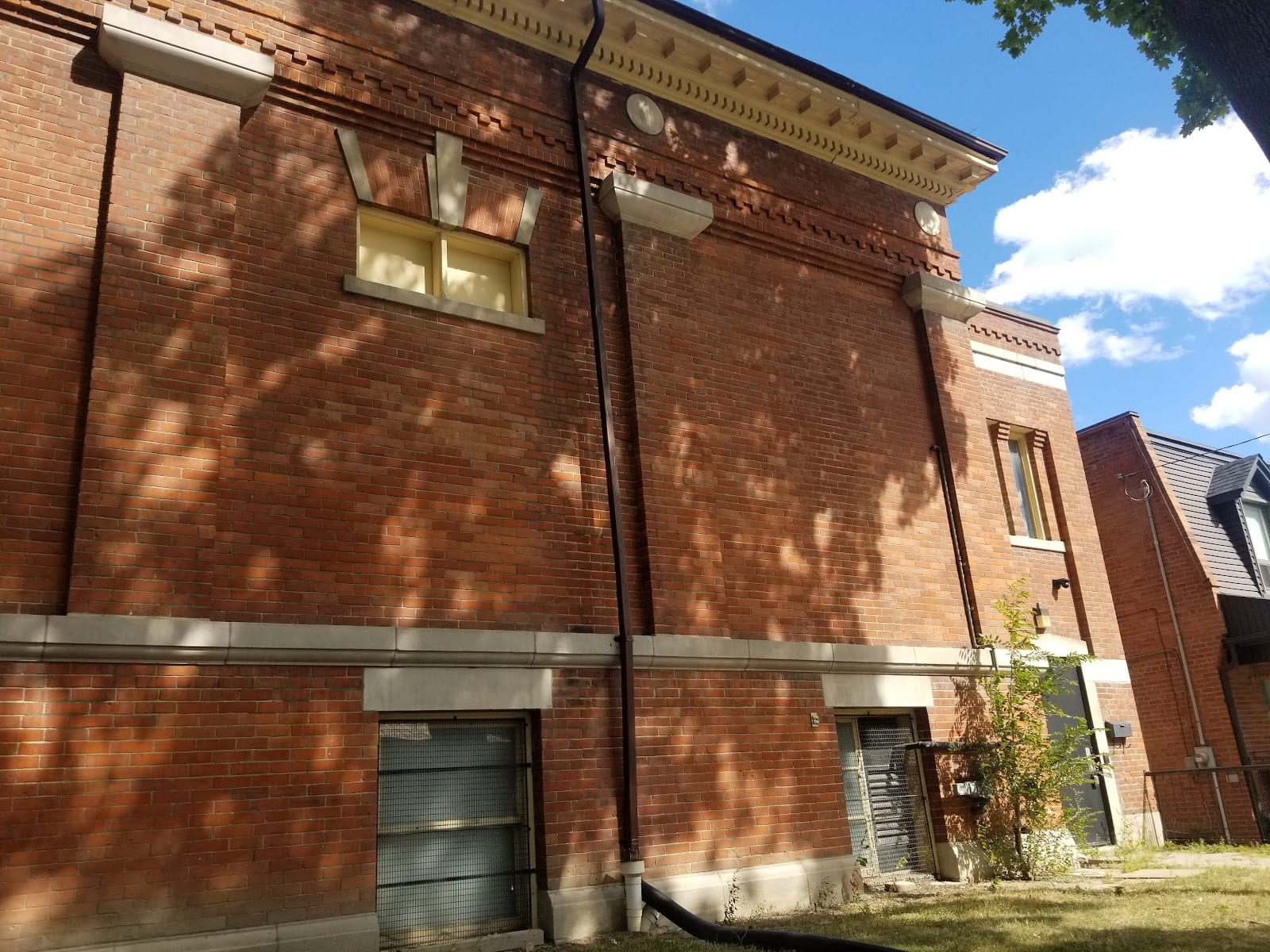 151 Annette St. Hall Rental, photo 2