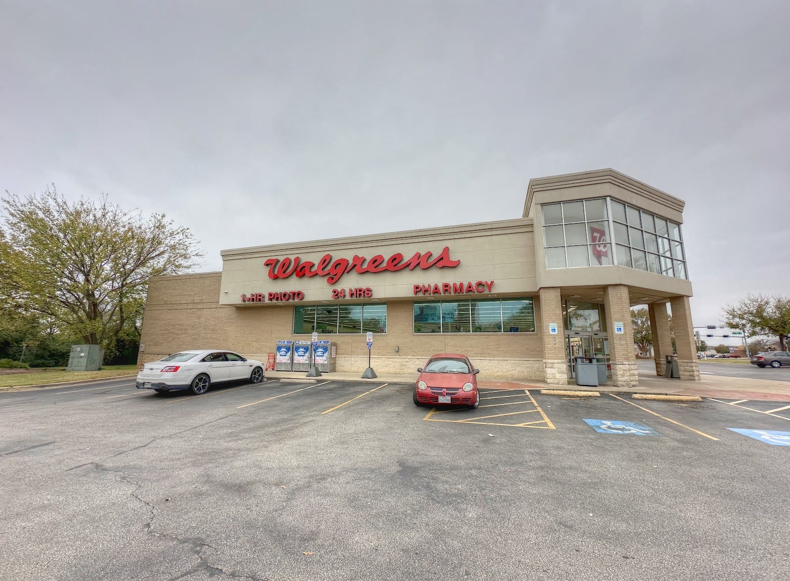 Walgreens, photo 2