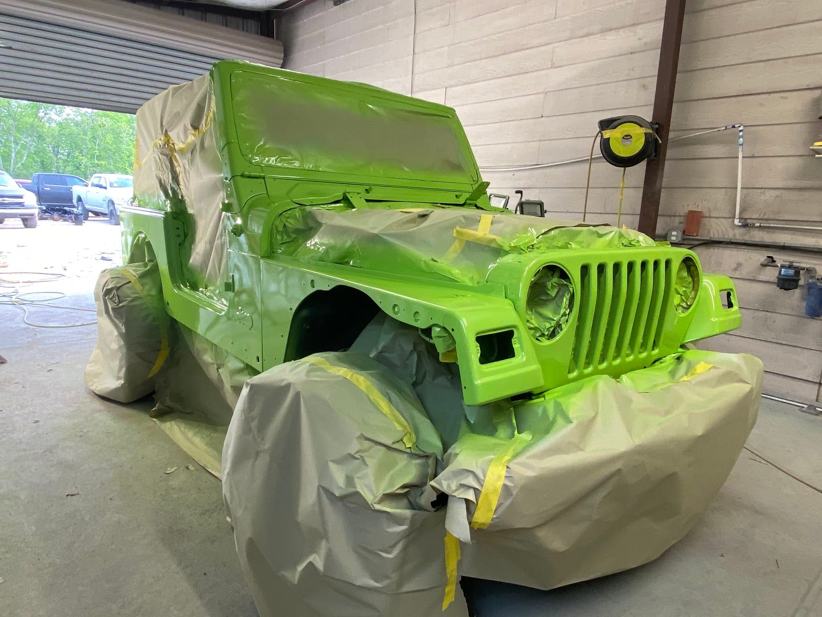 AG BODY SHOP LLC