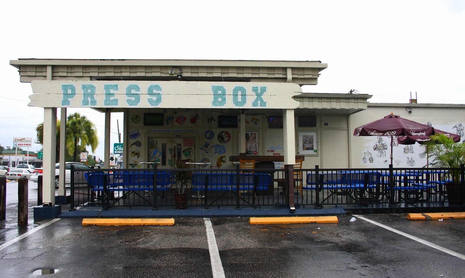 Walter's Press Box Sports Emporium, photo 2