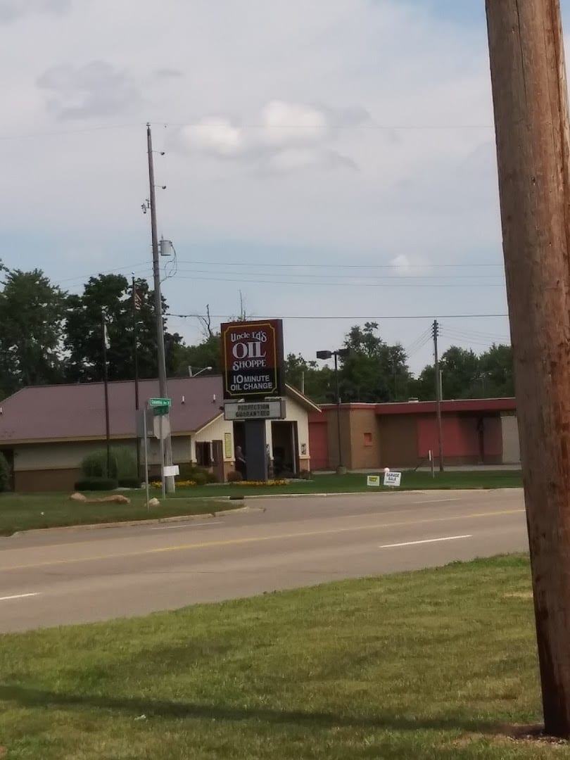 Uncle Ed's Oil Shoppe, photo 2