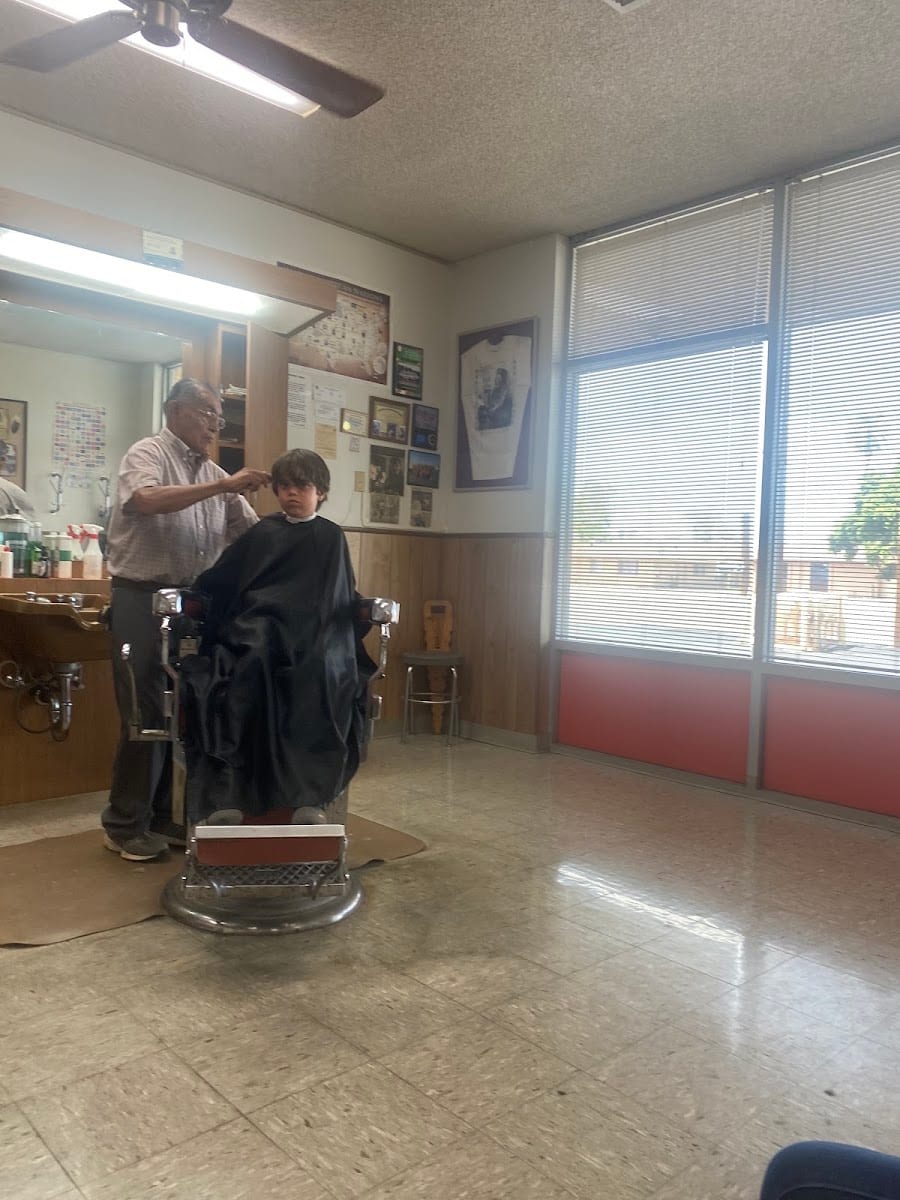Justin's Barber Shop, photo 2
