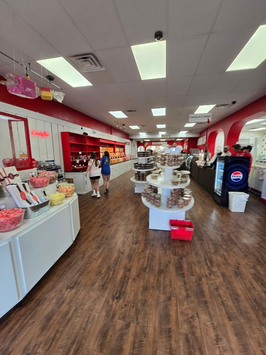 Laura's Fine Candies