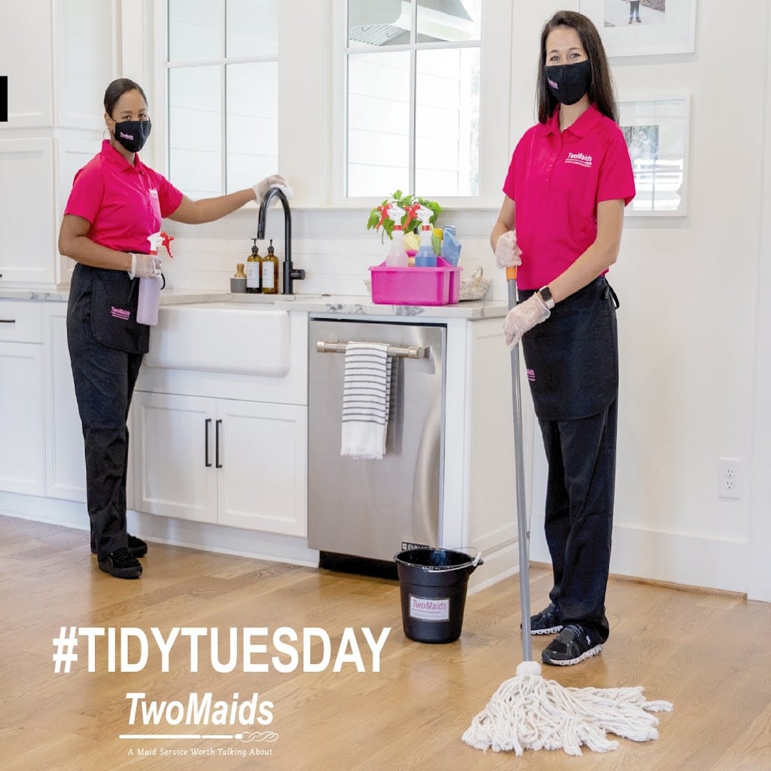 Two Maids, photo 4
