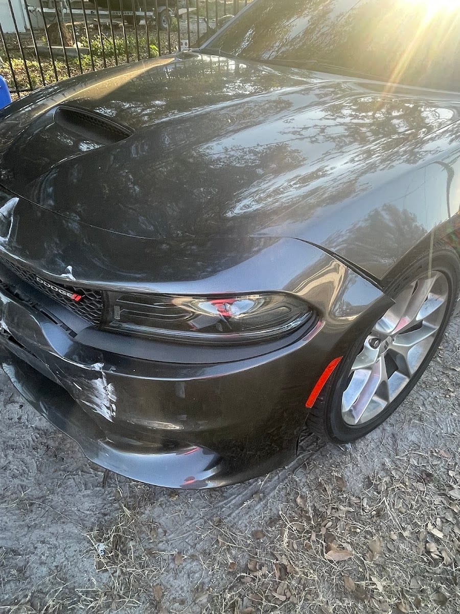 Benny Fernandez Auto Body & Paint, photo 2