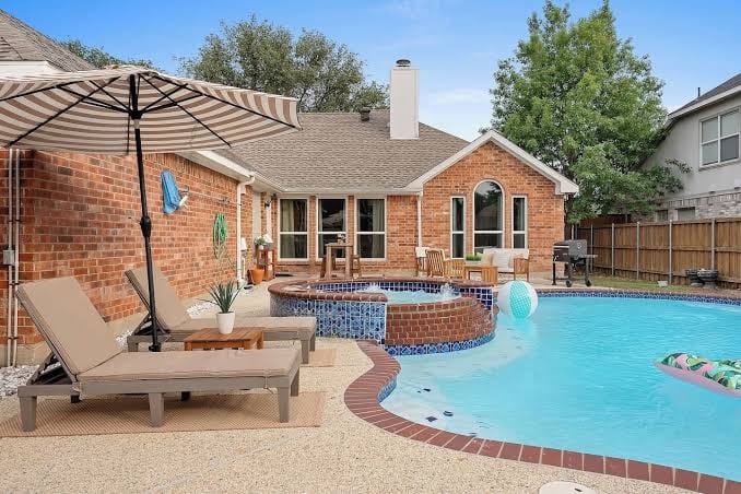 The Blue Door Oasis 4BR 2 BATH with 6 Beds Frisco with Arcade, Games, Office - Five-Bedroom House