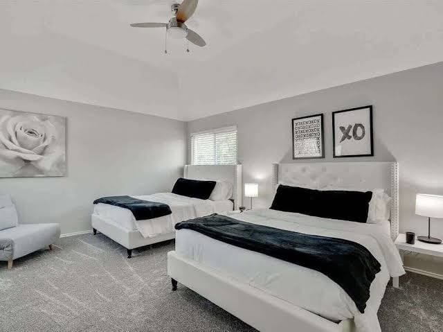 Luxury Escape Home with pool/spa/game room