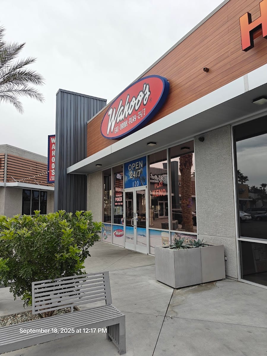 Wahoo's Fish Taco, photo 4