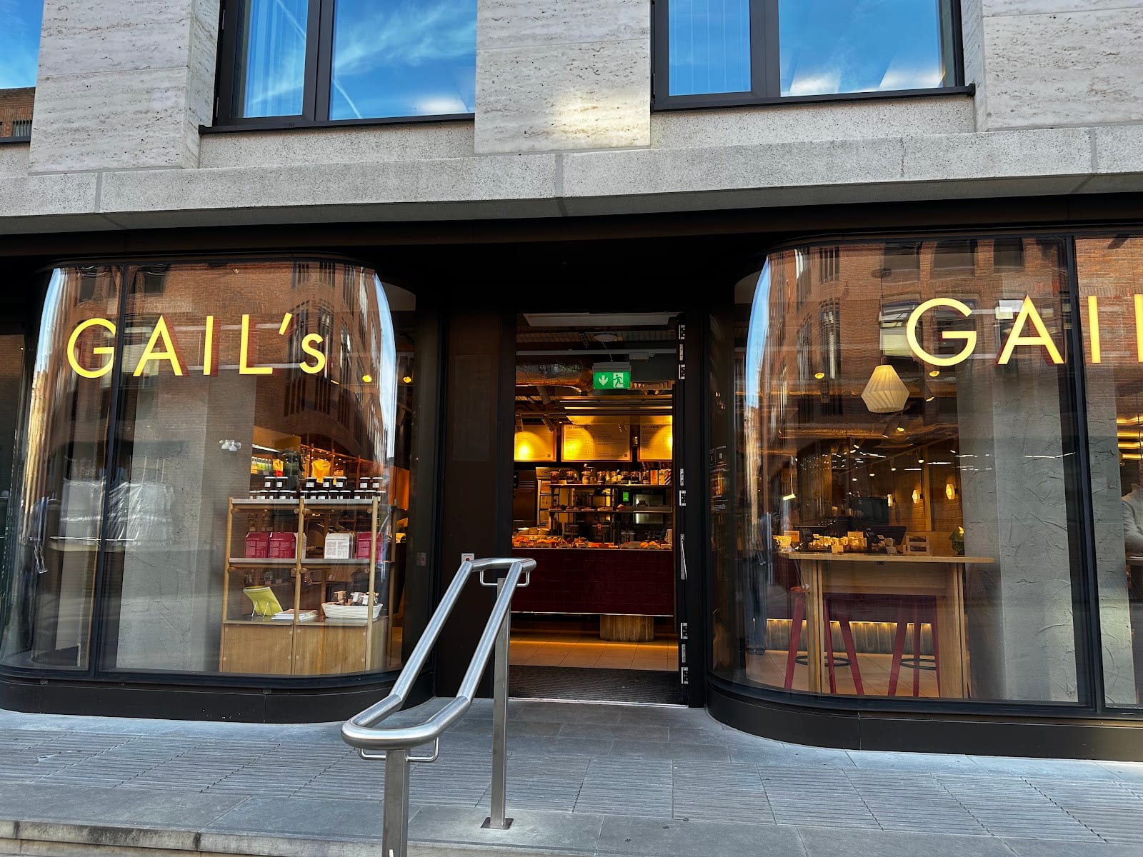 GAIL's Bakery Millennium Bridge