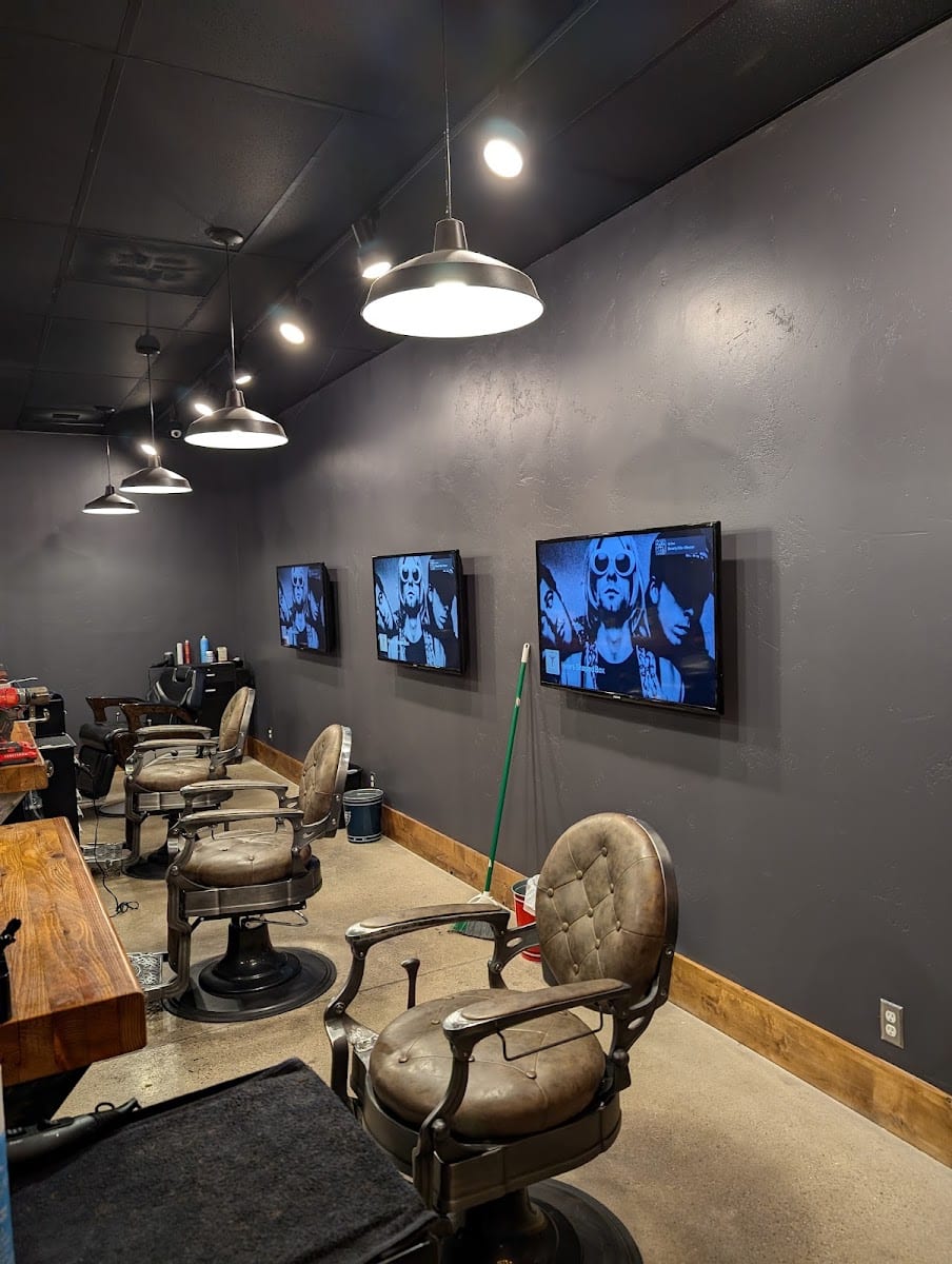 Backstage Barbers, photo 2