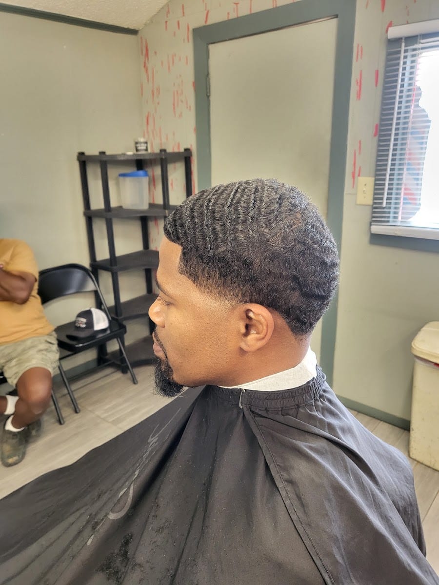 Dray The Barber