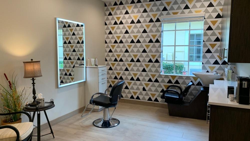Charlotte Harbor Salon Suites, photo 2