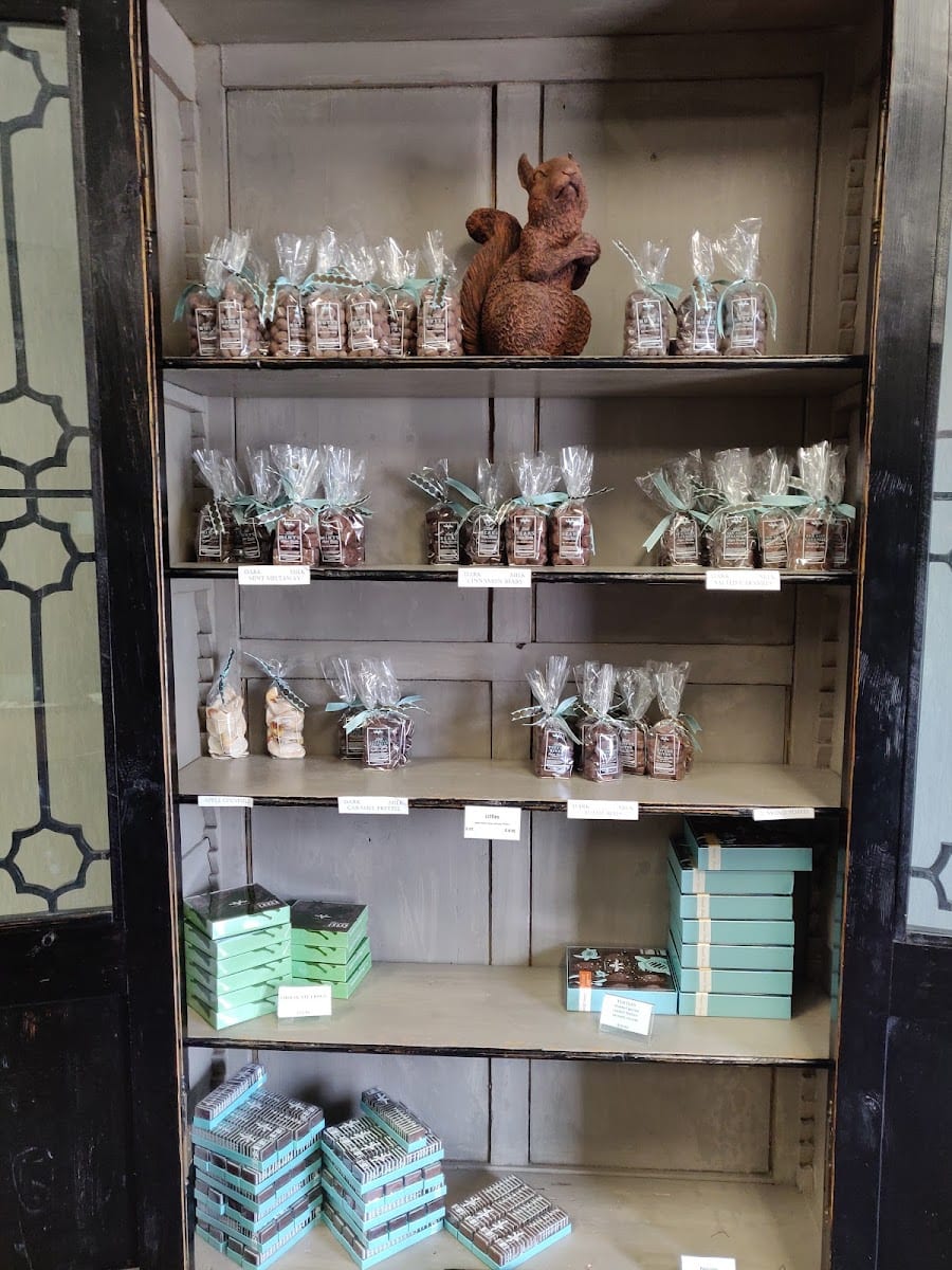 V CHOCOLATES, photo 4