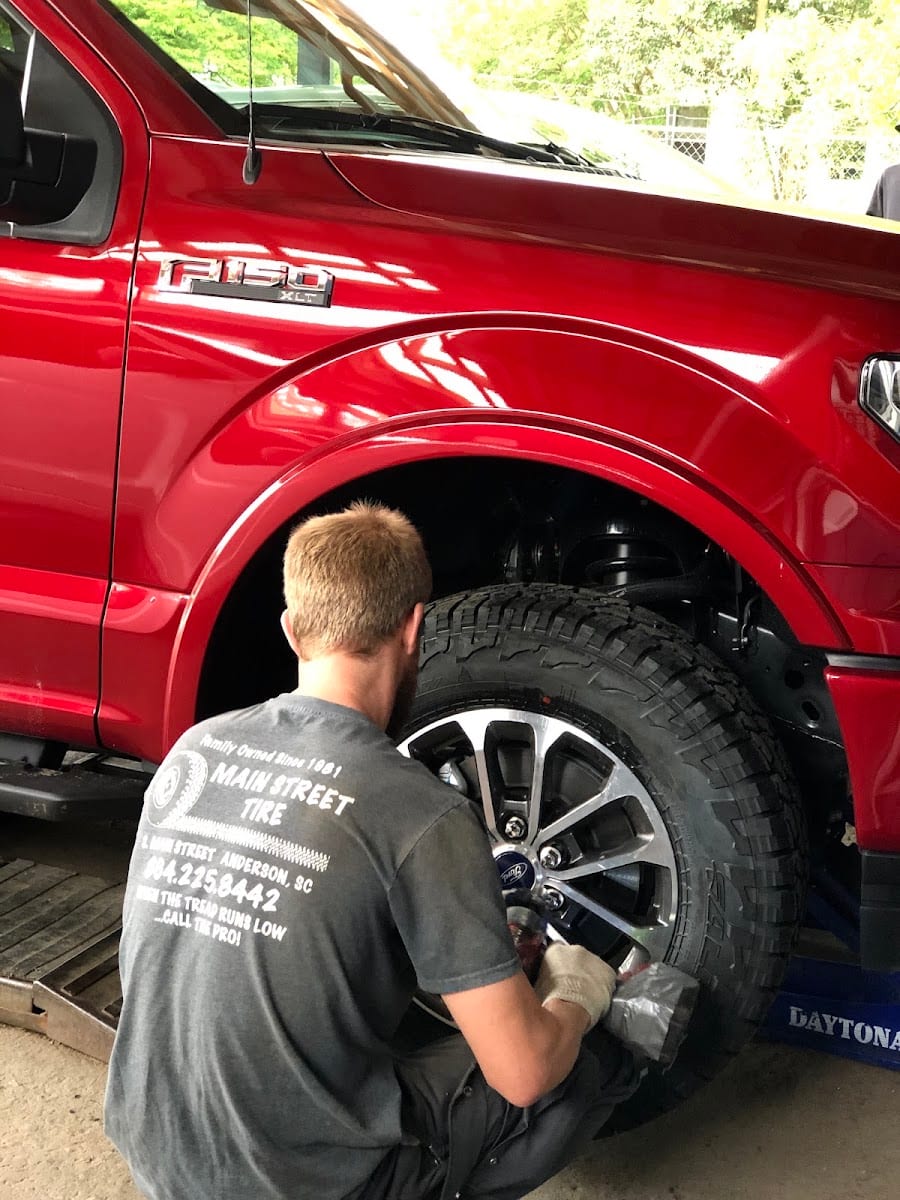 Main Street Tire, photo 3