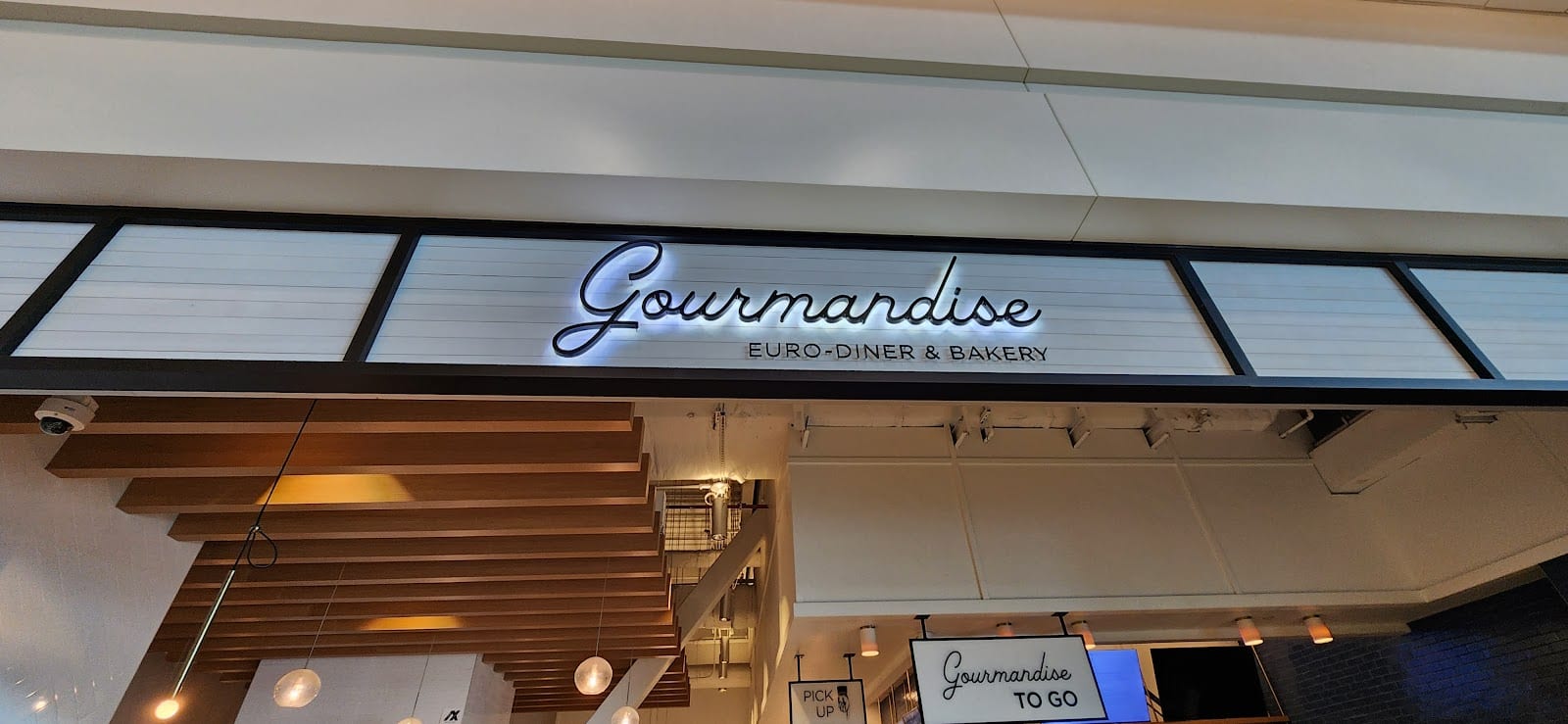 Gourmandise Euro-Diner & Bakery, photo 3