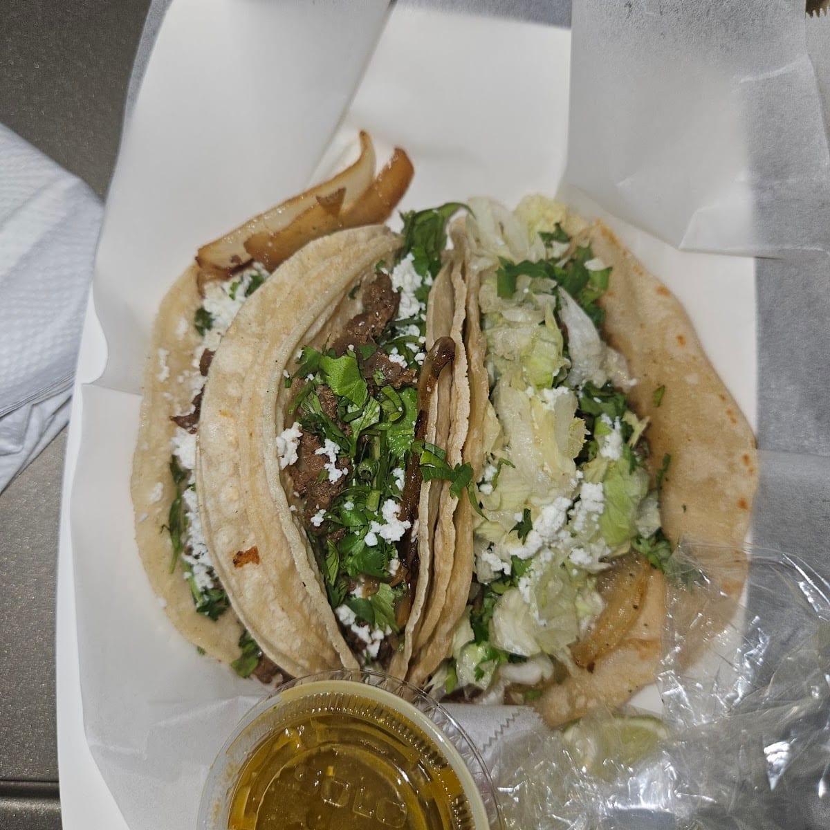 Taquería Los Mexicanos (Food Truck)