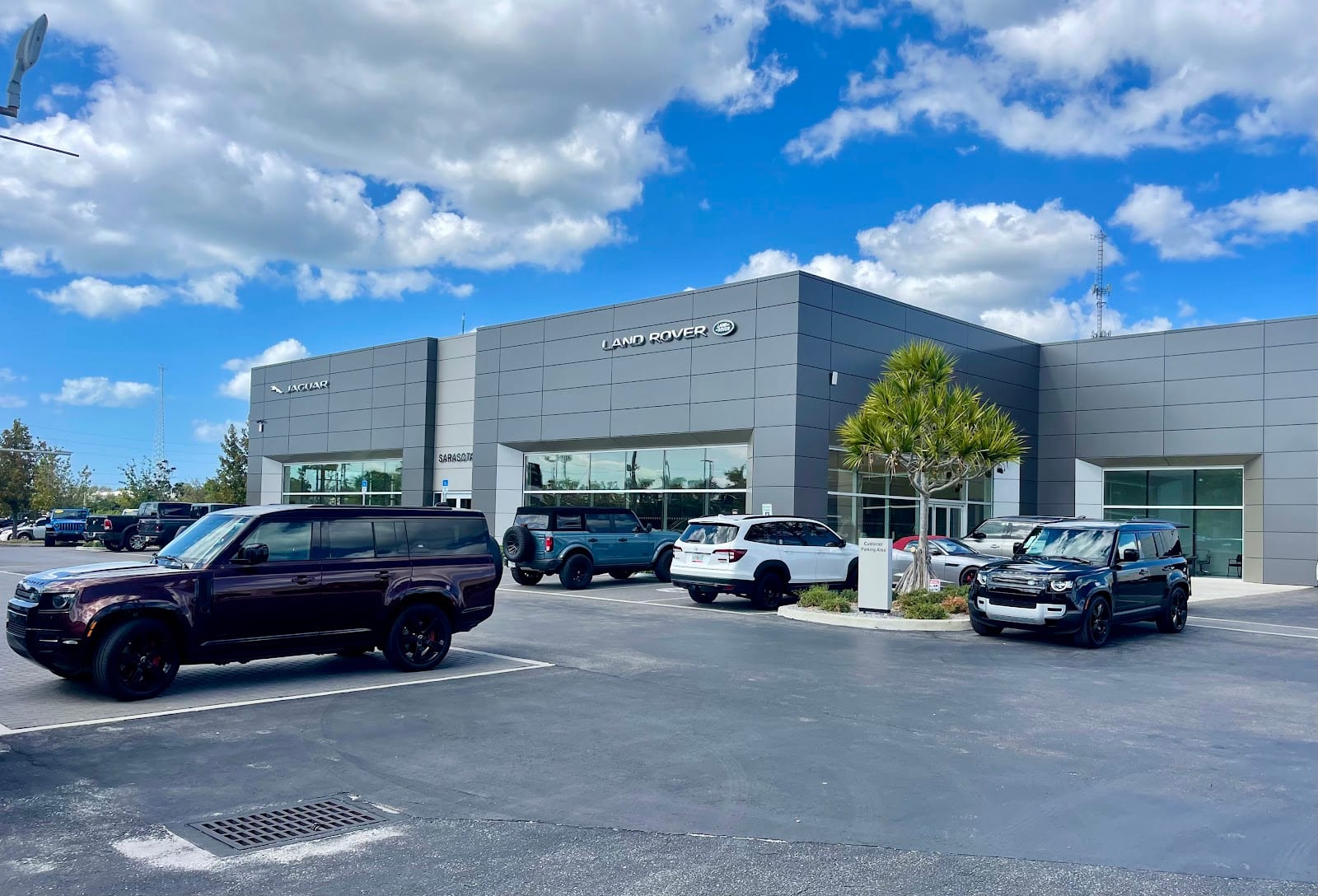 Land Rover Sarasota Service Center, photo 2