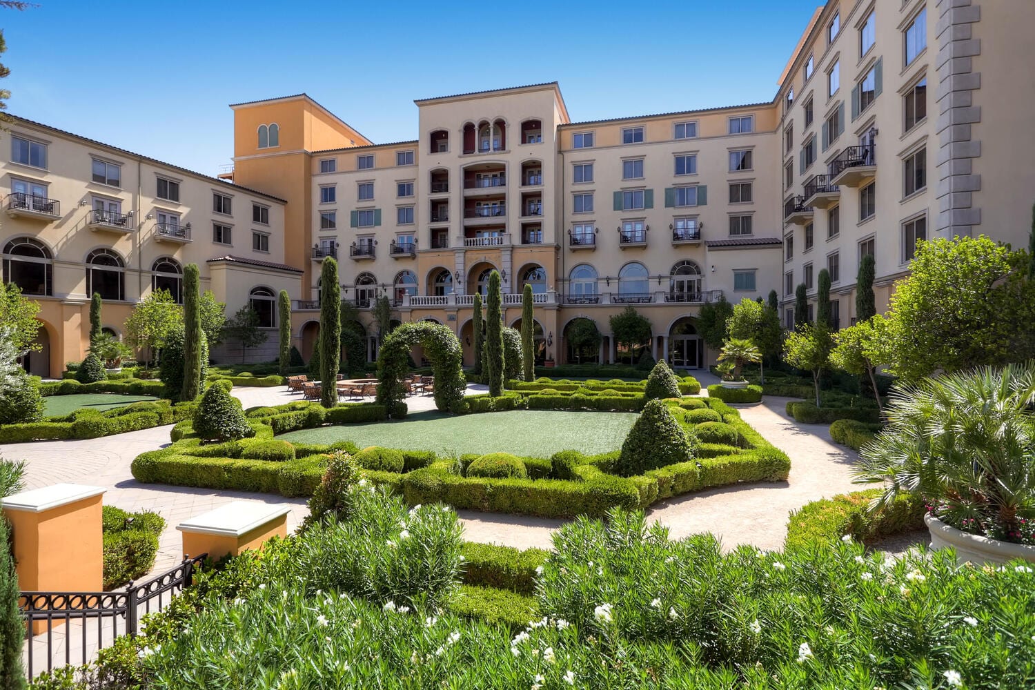 Ryan Zeppernick - IS Luxury Real Estate, photo 4