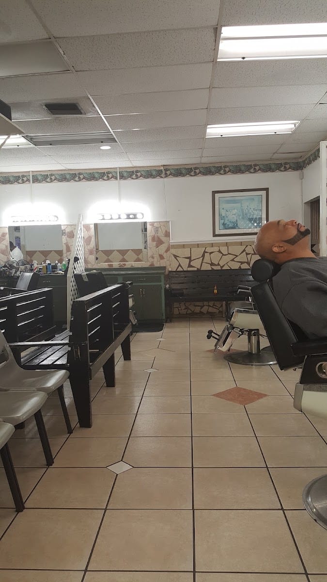 Exclusive Cuts Barber Shop, photo 3