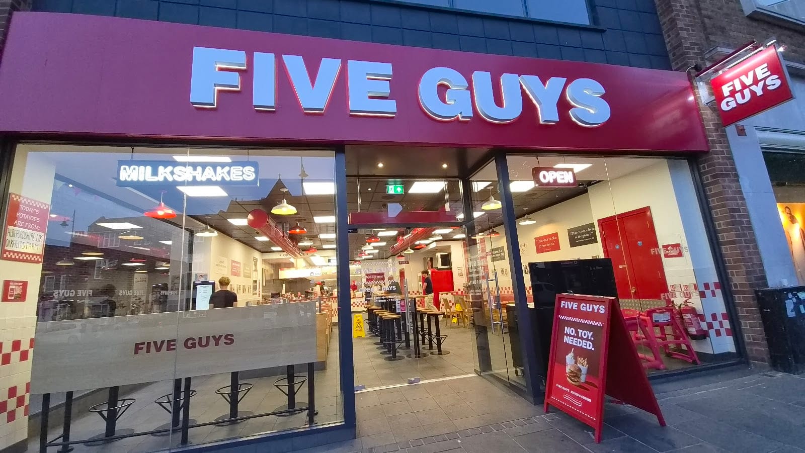 Five Guys Burgers and Fries St Albans, photo 2