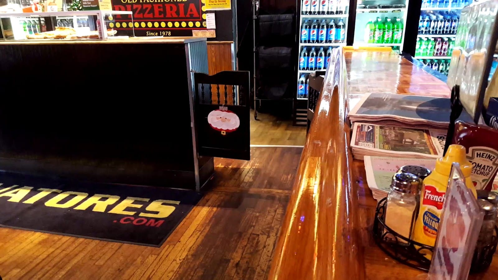 Salvatore's Old Fashioned Pizzeria, photo 3