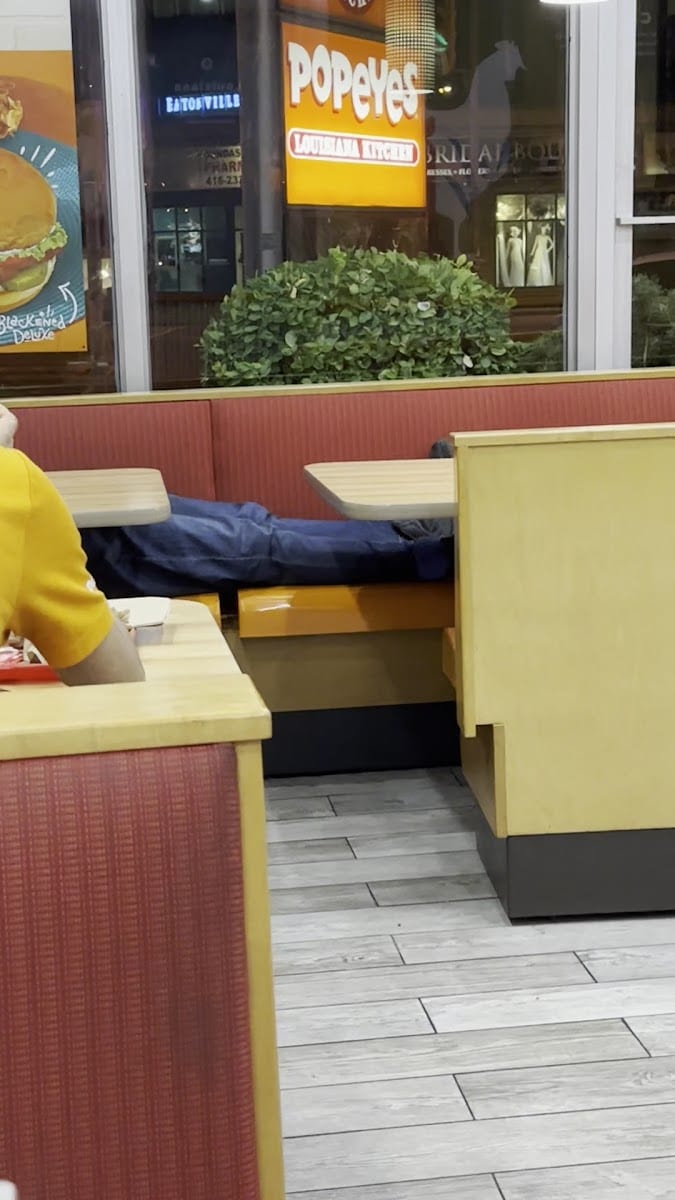 Popeyes Louisiana Kitchen, photo 3