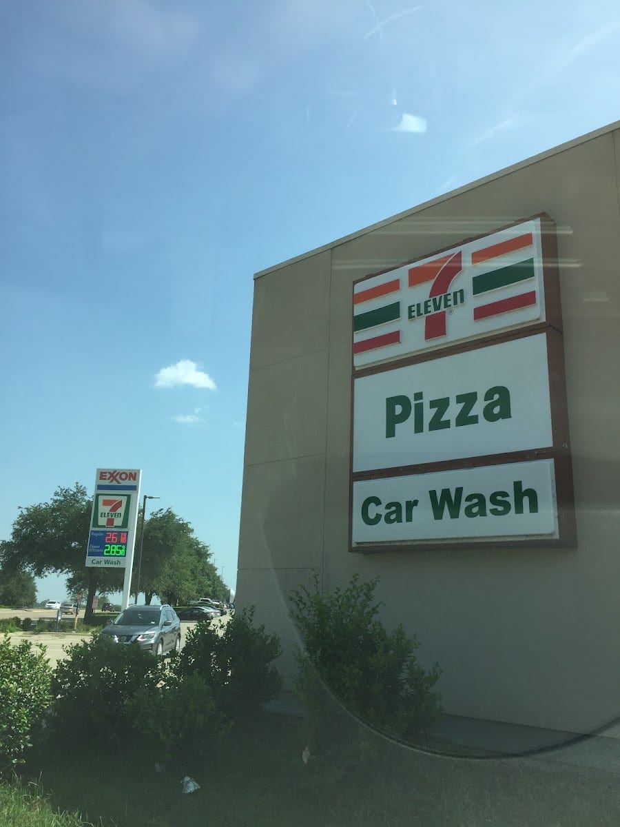 Exxon, photo 3