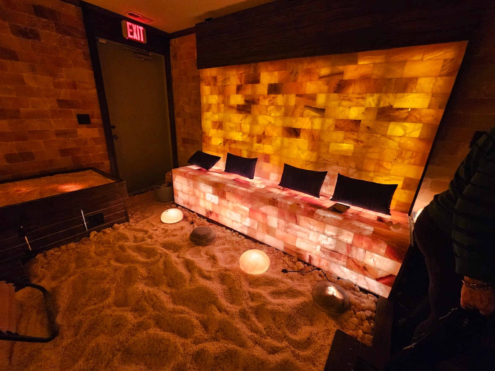 Massage Experience and Salt Cave Therapy, photo 3